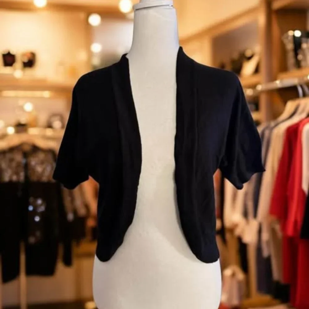 ANN TAYLOR CROP BLACK SWEATER - Picture 2 of 4